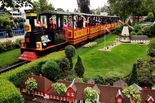 BAW SIĘ DOBRZE W LEGOLAND BILLUND Event Tours